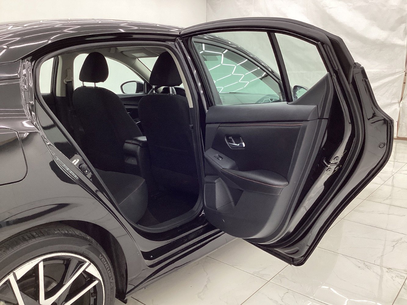 Used 2025 Nissan Sentra SR image 23