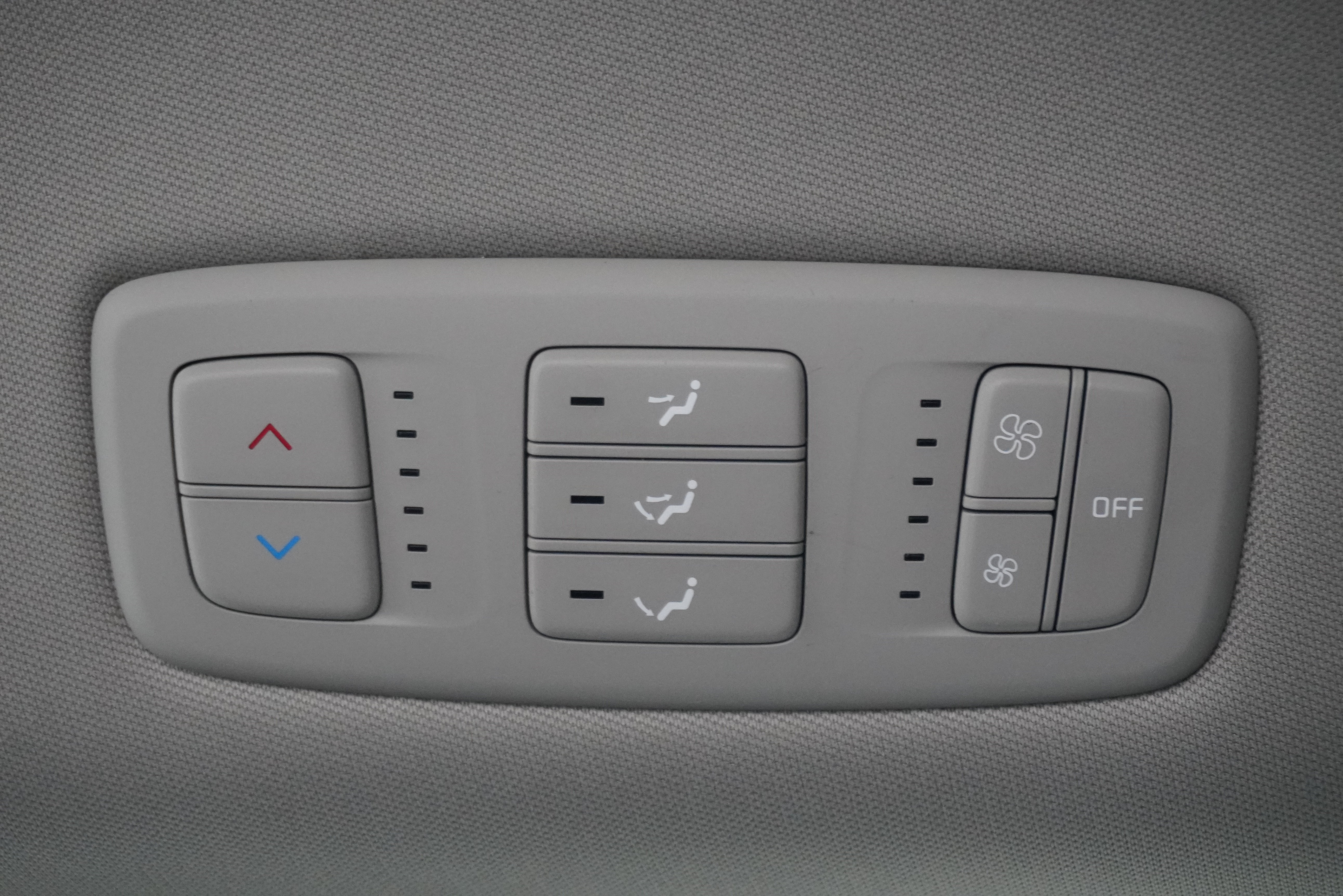 Used 2022 Kia Carnival LX FWD image 15