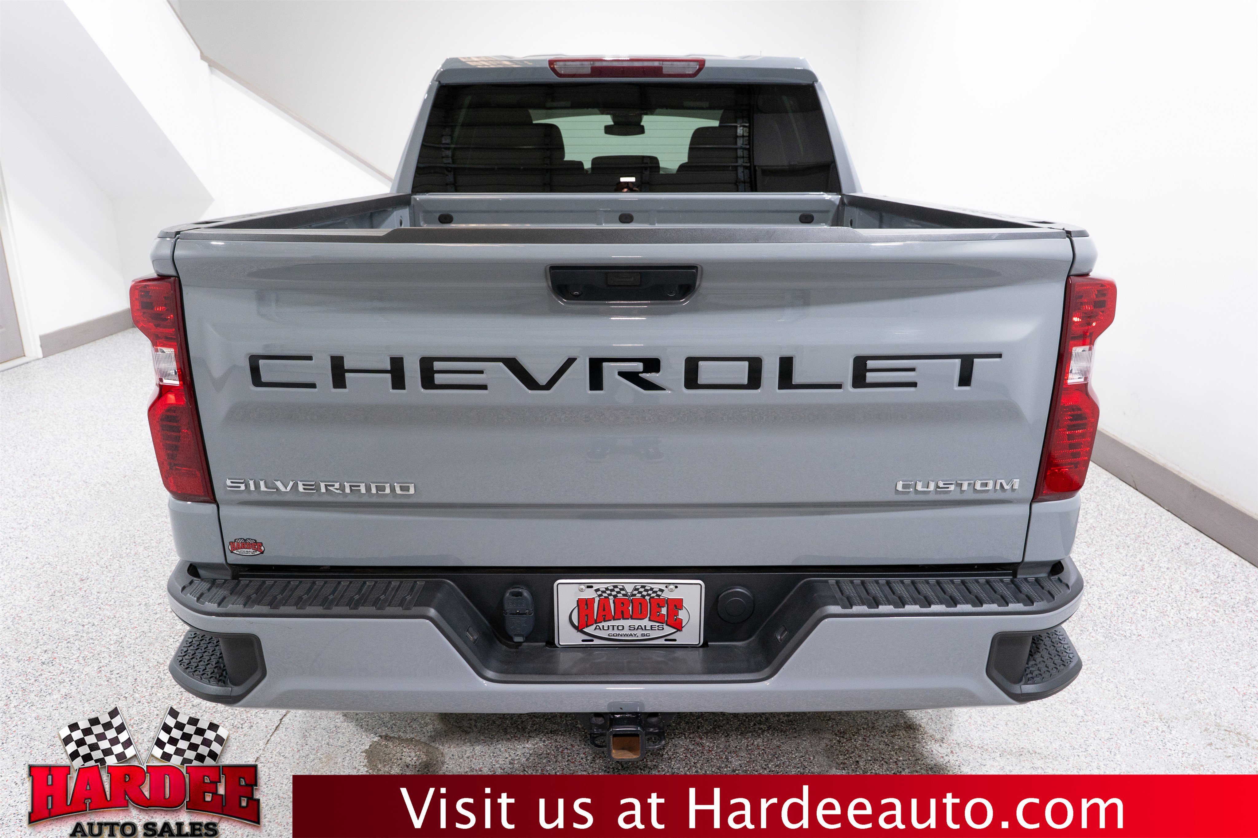 Used 2024 Chevrolet Silverado 1500 Custom image 4
