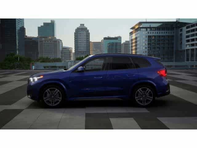 Used 2026 BMW X1 xDrive28i w/ M Sport Package AWD/4WD image 4