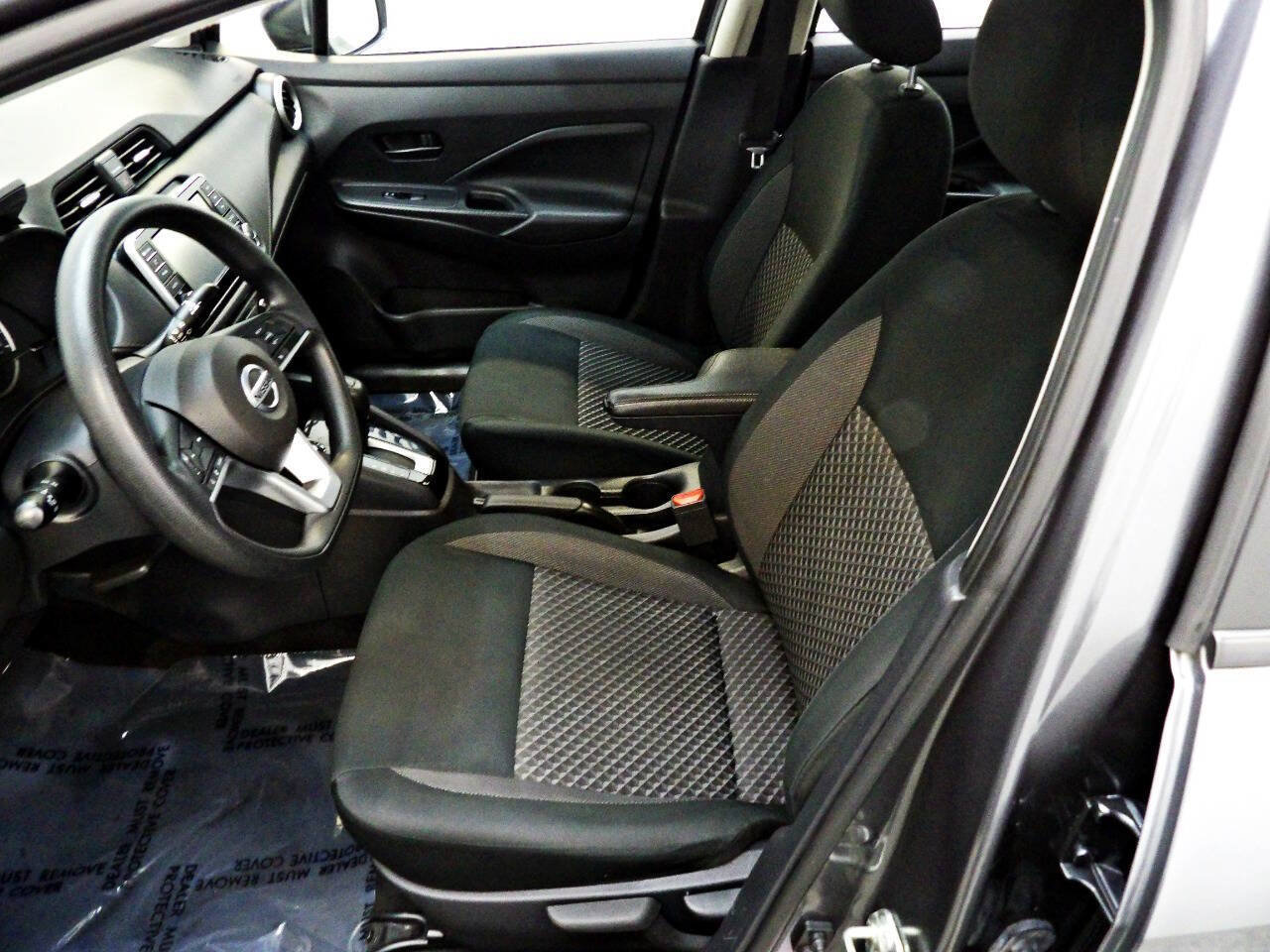 Used 2020 Nissan Versa S FWD image 8