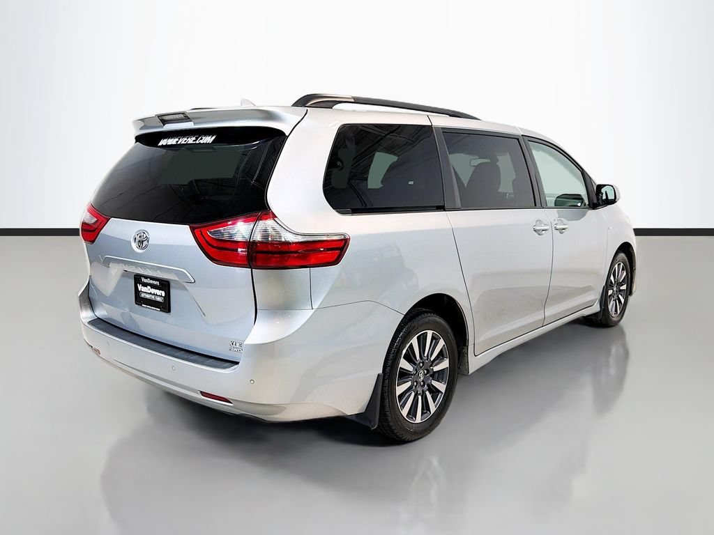 Used 2020 Toyota Sienna XLE w/ XLE Navigation Package AWD/4WD image 9