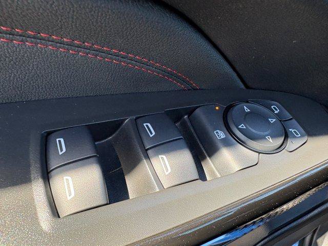 Used 2024 Chevrolet Trax RS FWD image 17