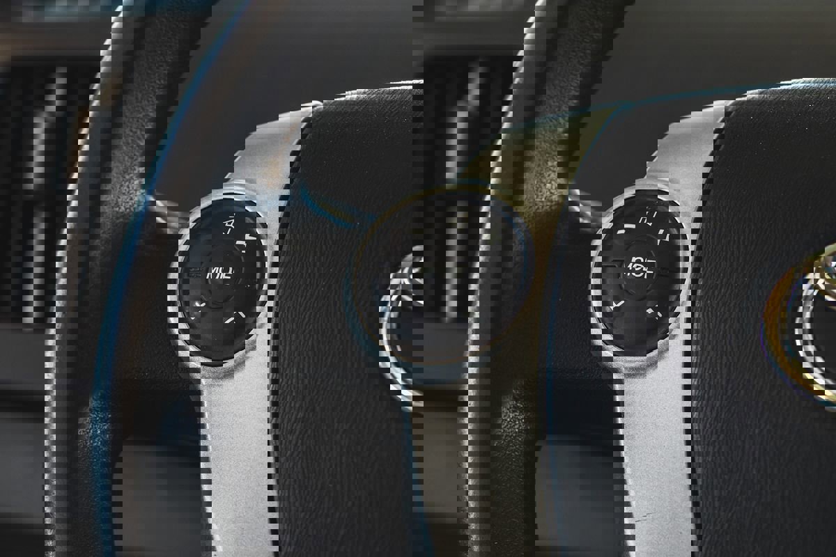 Used 2011 Toyota Prius Five image 18