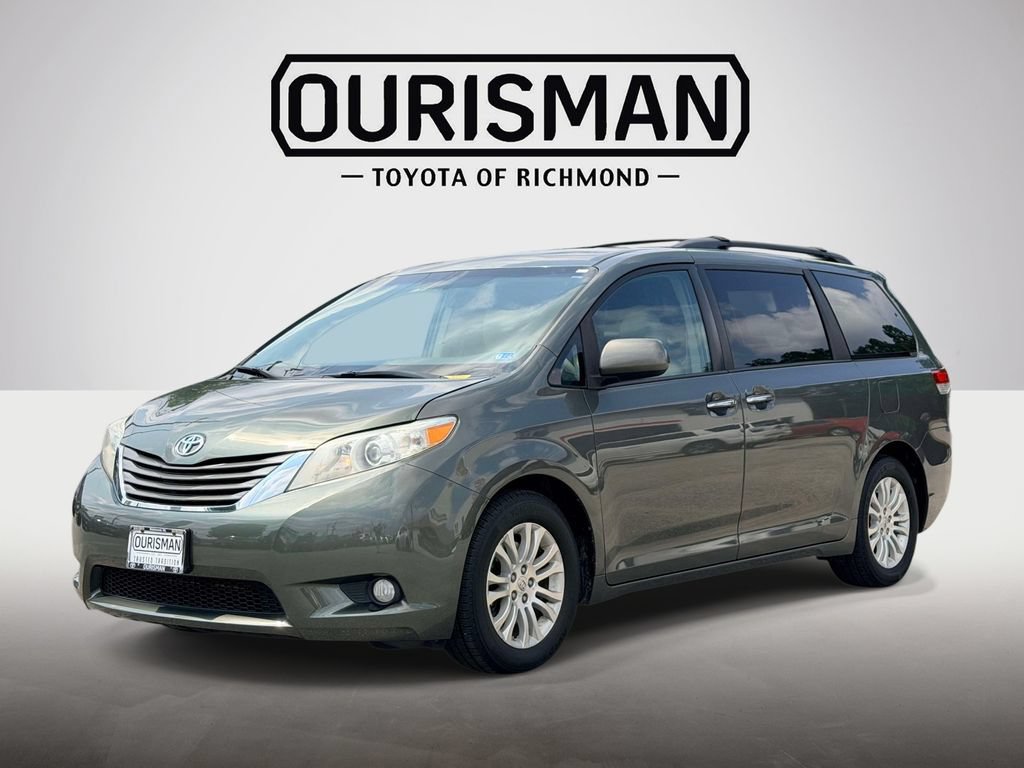 Used 2013 Toyota Sienna XLE FWD image 24