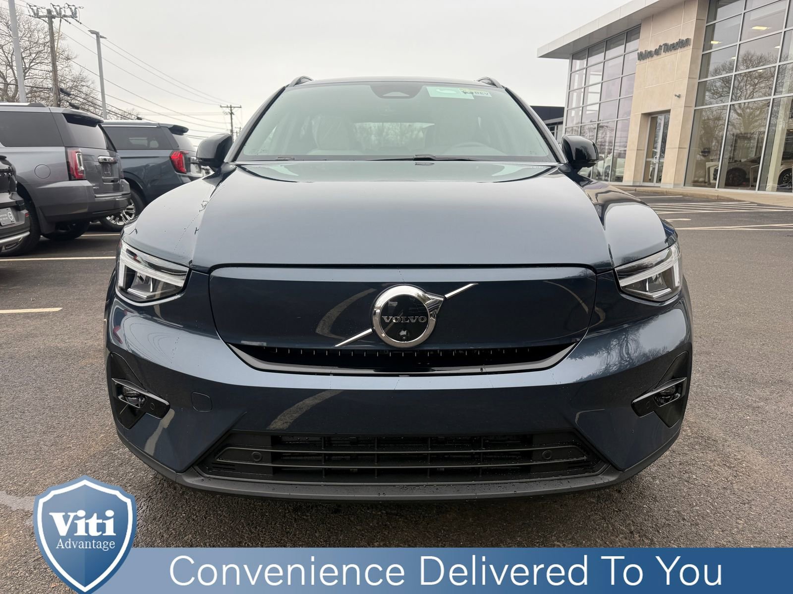 New 2026 Volvo EX40 Plus w/ Climate Package image 3