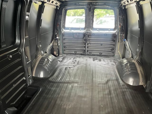 Used 2014 Chevrolet Express 1500 RWD image 20