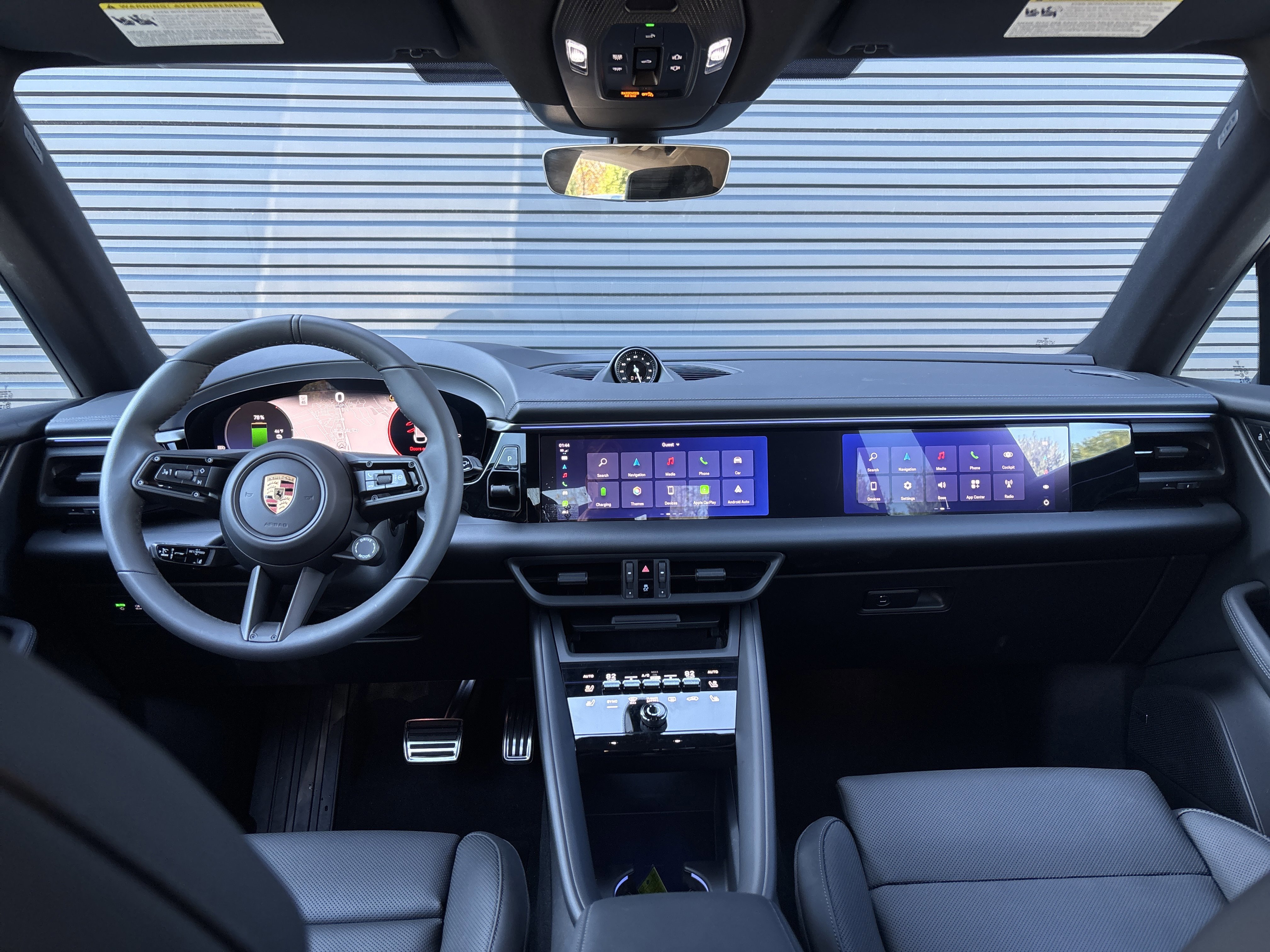 New 2025 Porsche Macan 4S Electric image 16