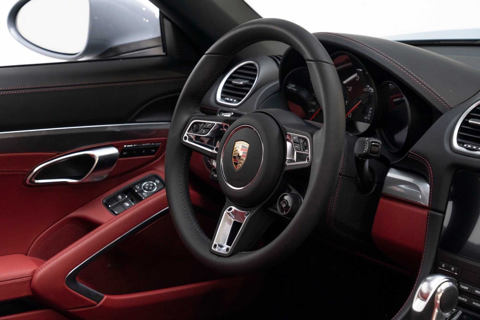 Used 2025 Porsche 718 Boxster GTS RWD image 44