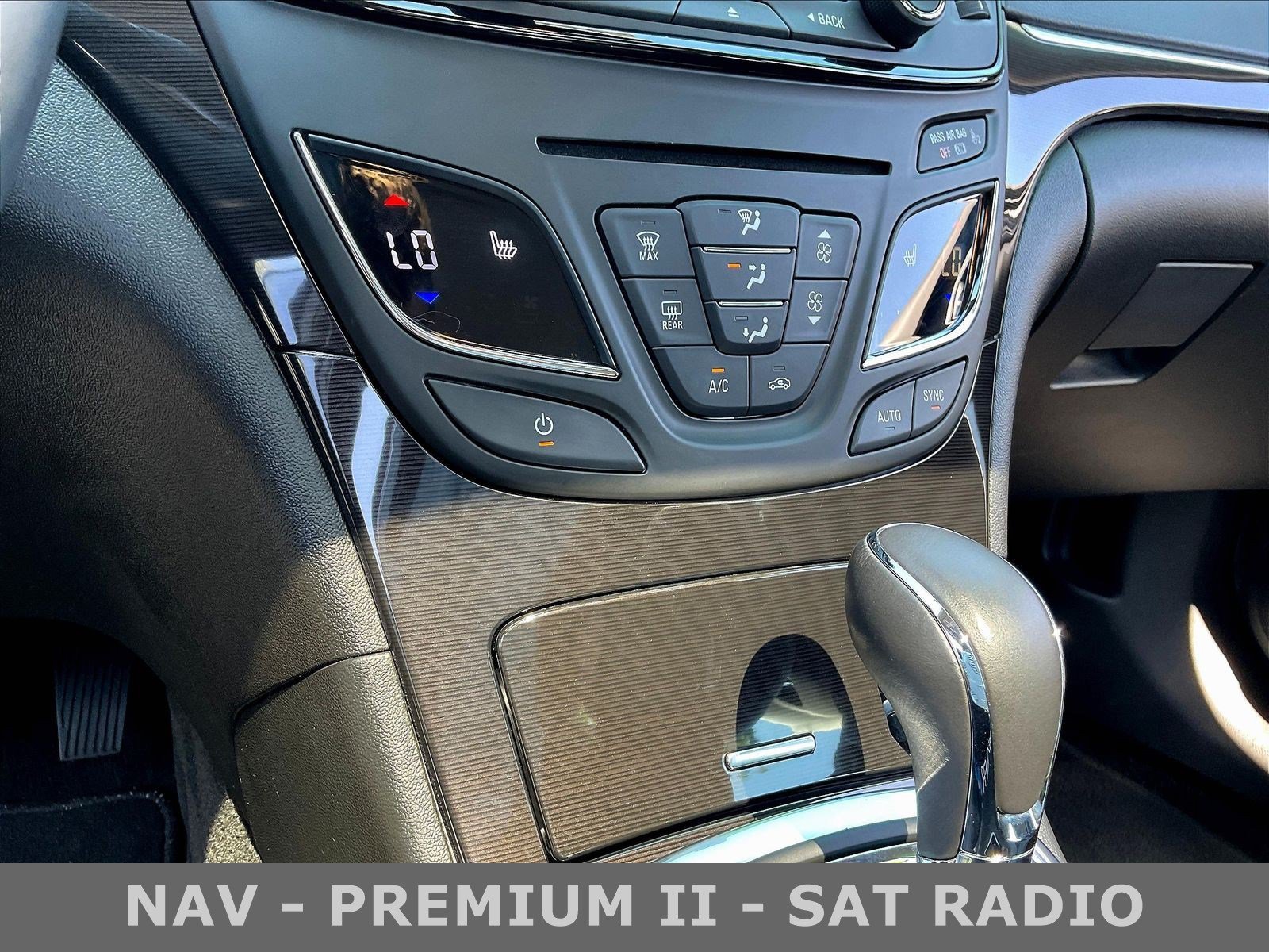 Used 2017 Buick Regal Premium w/ Driver Confidence Package #1 FWD image 16