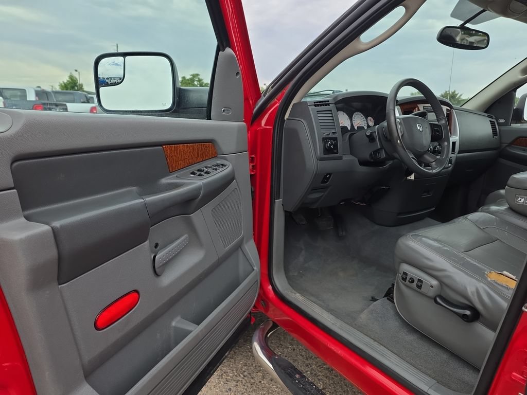 Used 2006 Dodge Ram 2500 Truck Laramie AWD/4WD image 16