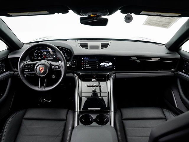 Certified 2025 Porsche Panamera 4 image 21