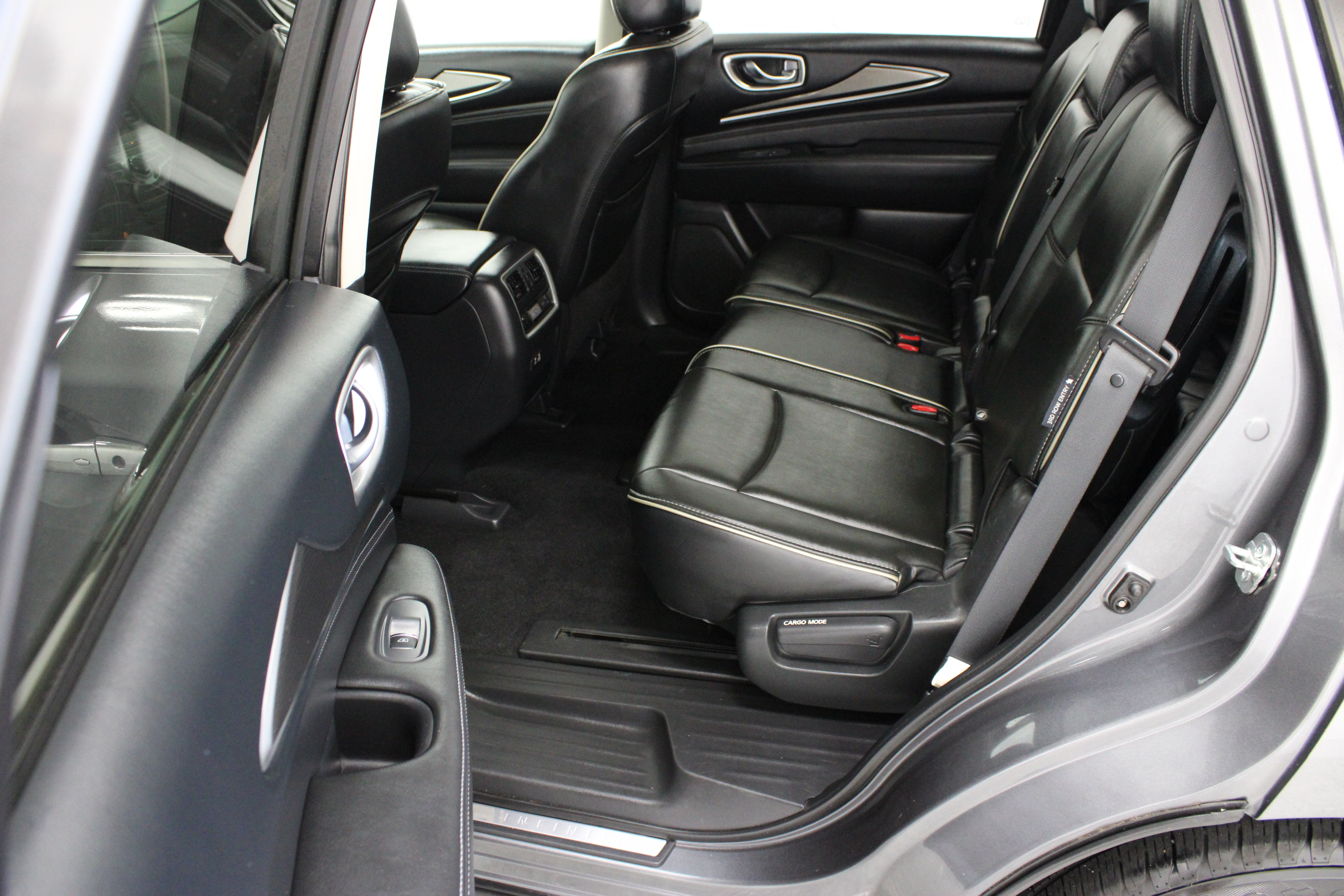 Used 2019 INFINITI QX60 Pure AWD/4WD image 30
