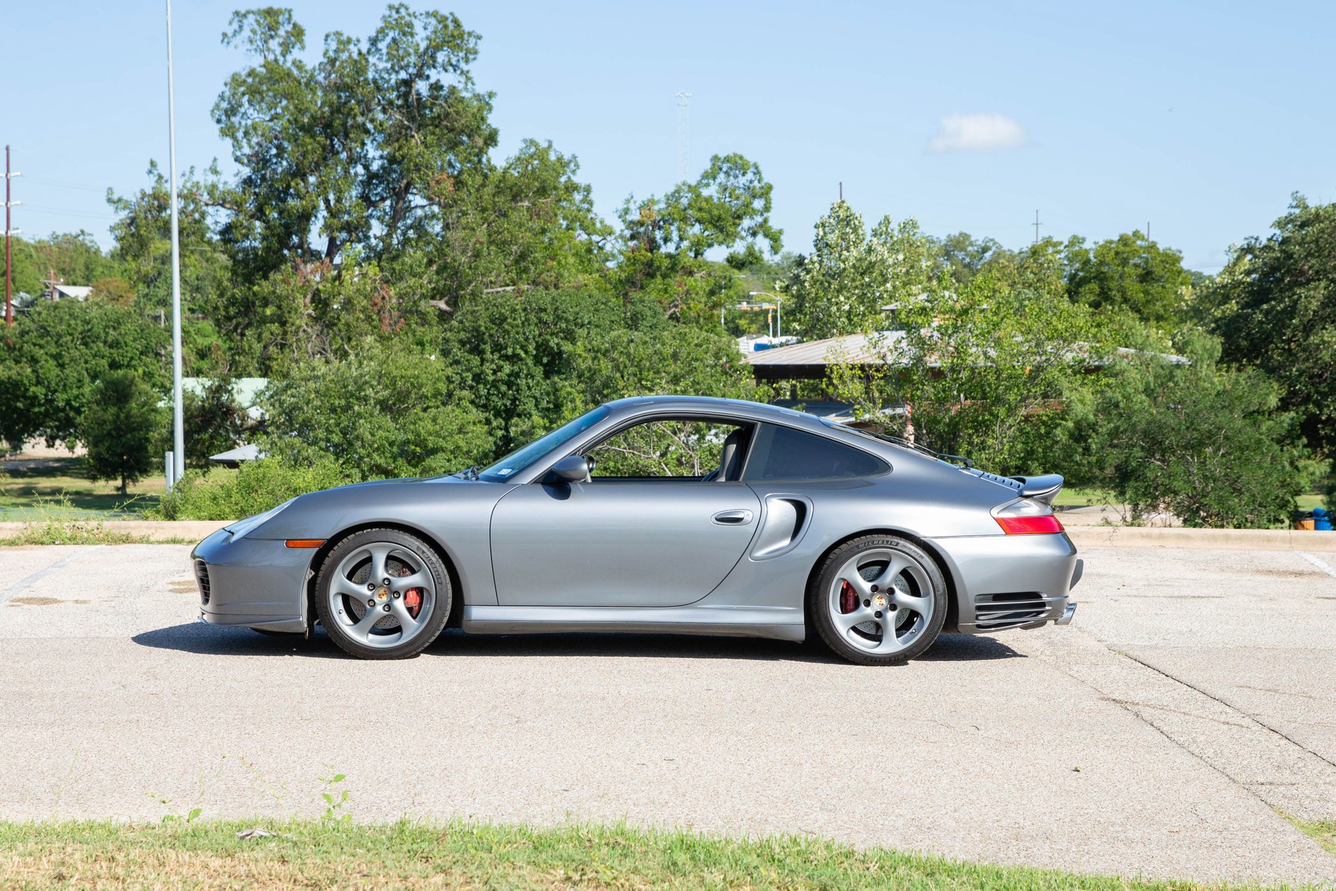 Used 2001 Porsche 911 Turbo image 6
