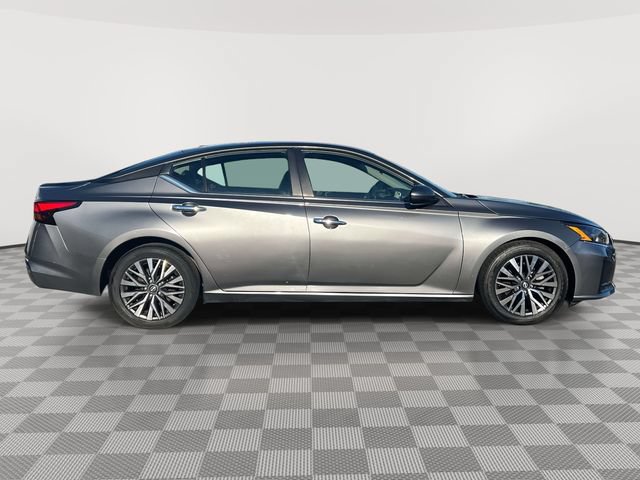 Used 2023 Nissan Altima 2.5 SV FWD image 5