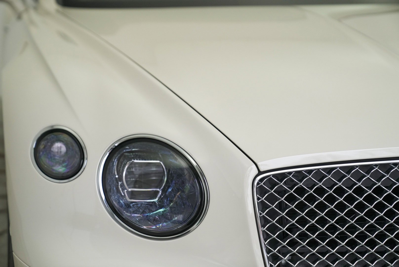 Used 2023 Bentley Continental GT Azure image 84