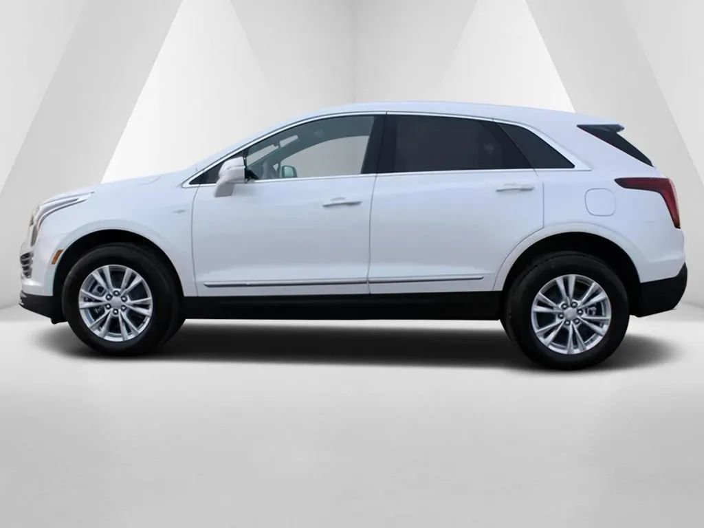 Used 2025 Cadillac XT5 Luxury image 4