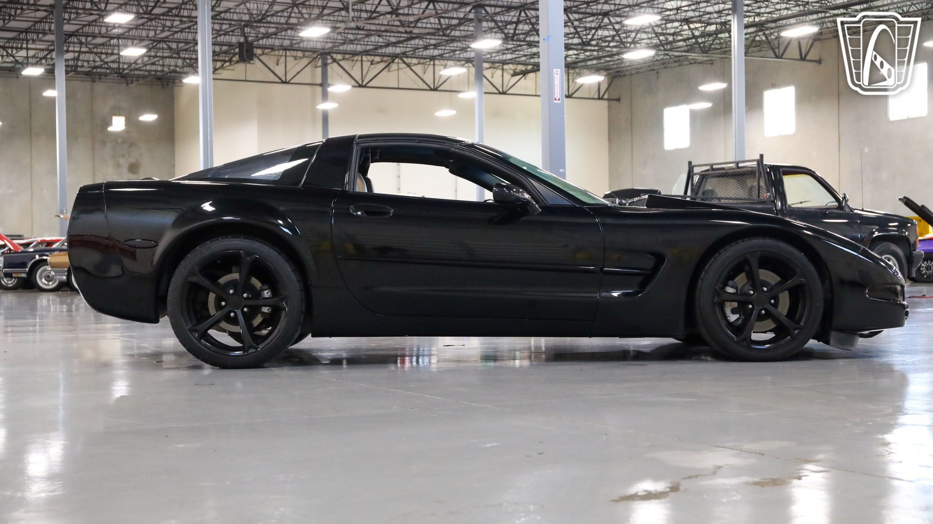 Used 1999 Chevrolet Corvette Coupe w/ Roof Pkg RWD image 35