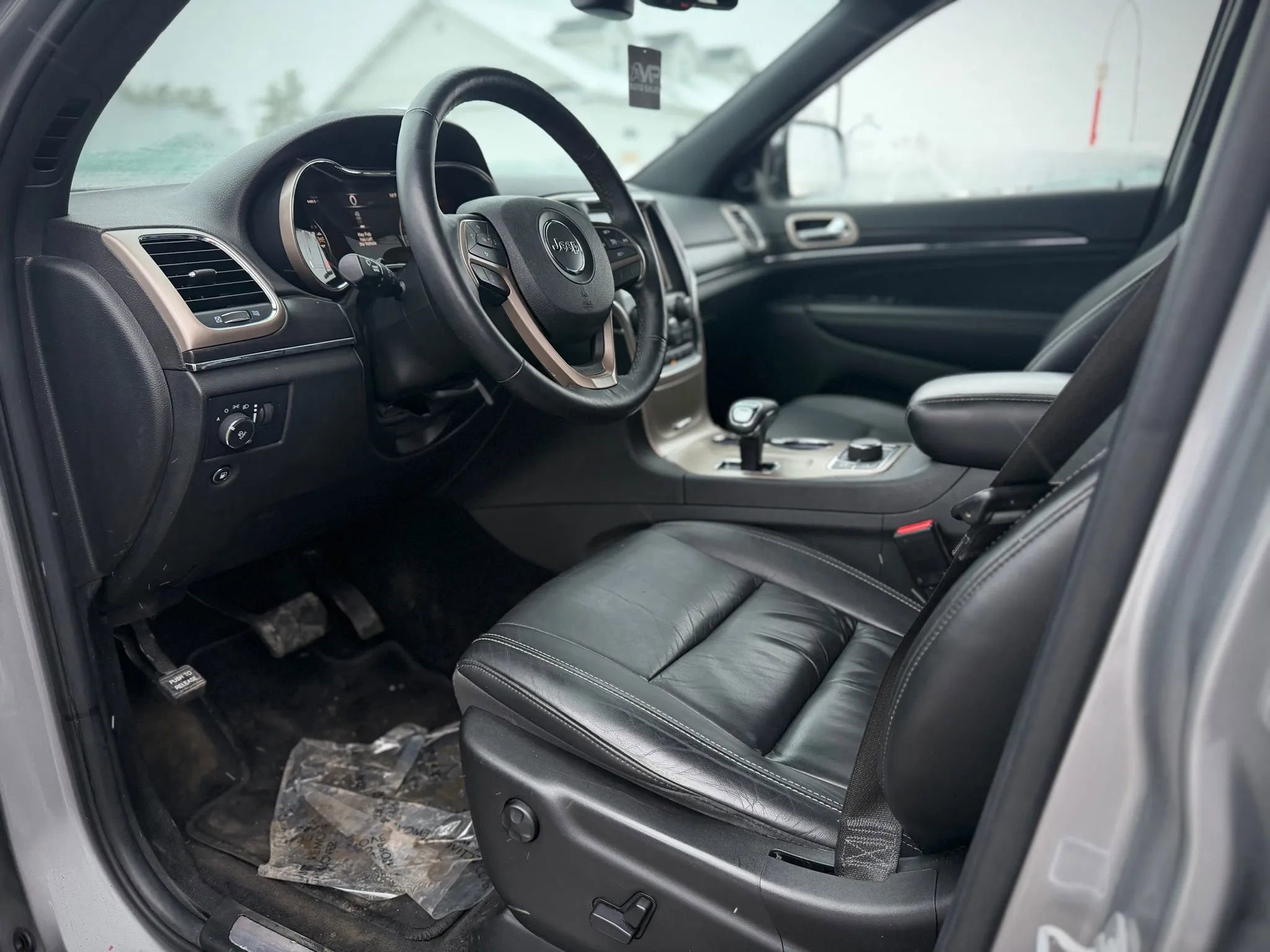 Used 2014 Jeep Grand Cherokee Limited image 8