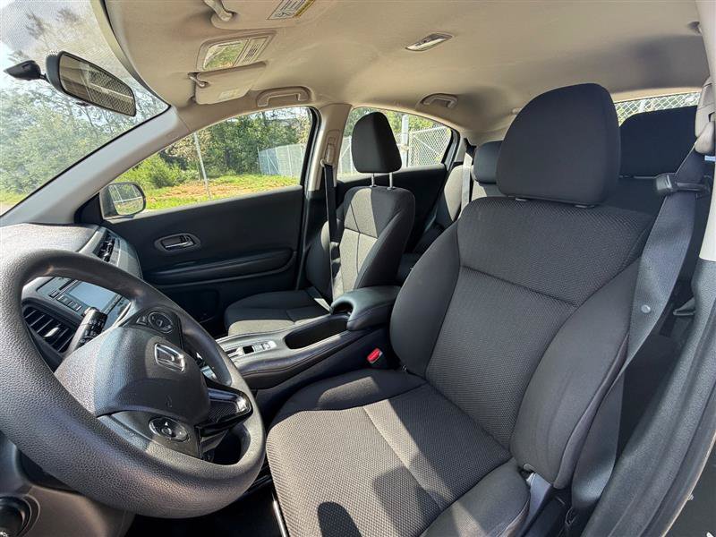 Used 2018 Honda HR-V LX image 11