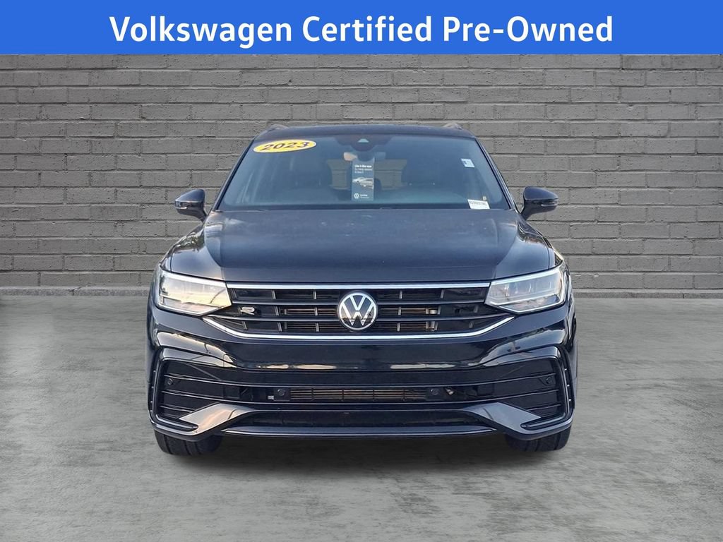 Used 2023 Volkswagen Tiguan SE R-Line FWD image 2