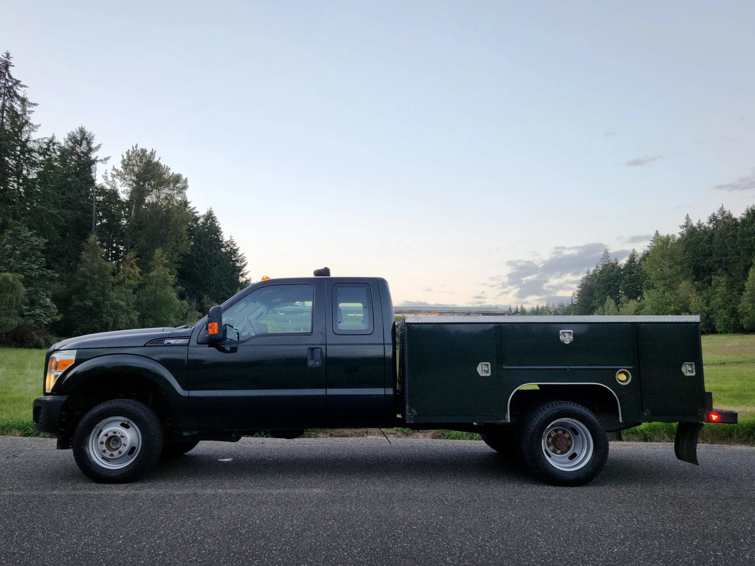 Used 2015 Ford F350 XL w/ Power Equipment Group AWD/4WD image 2