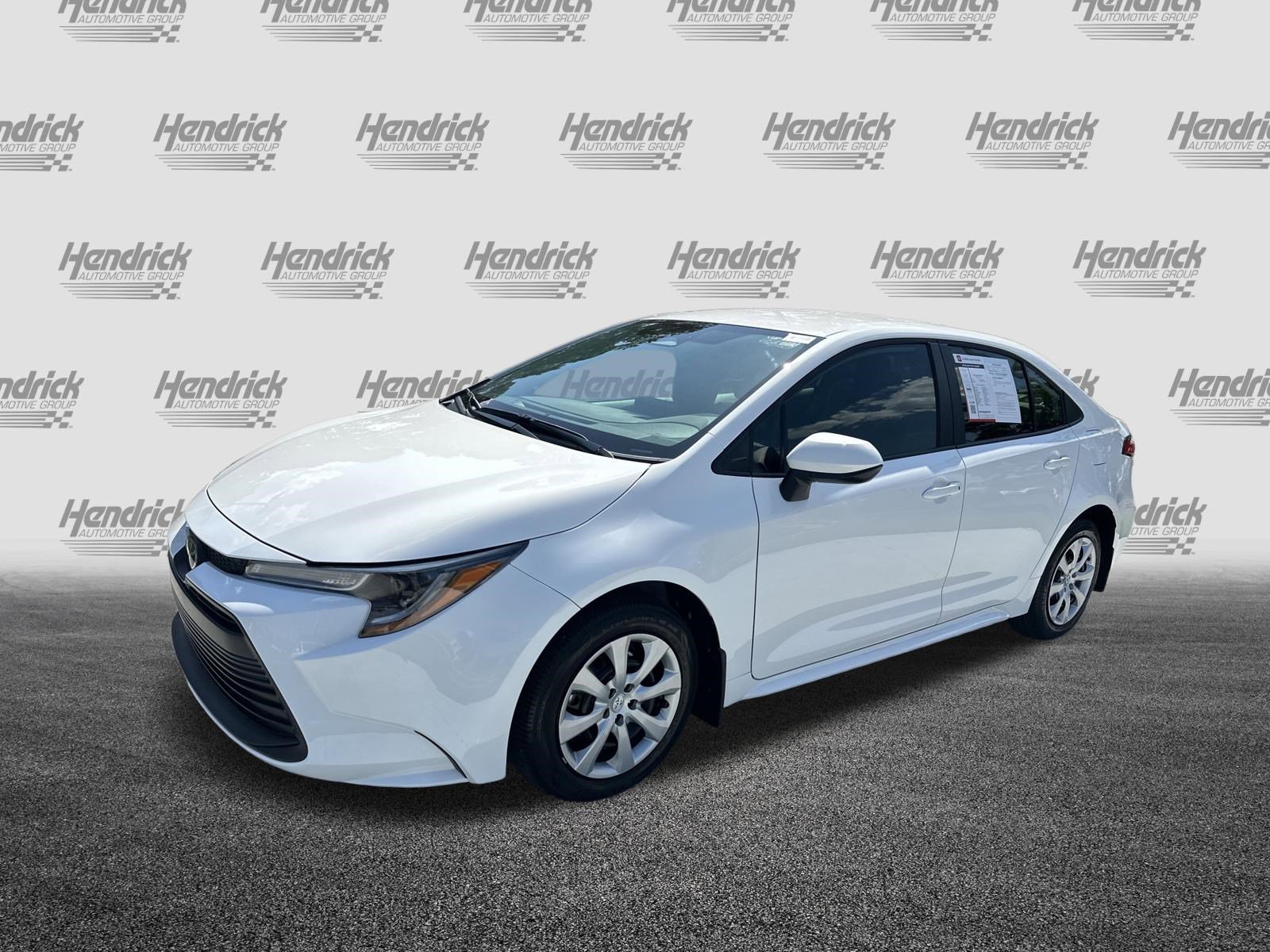 Used 2026 Toyota Corolla LE FWD image 5