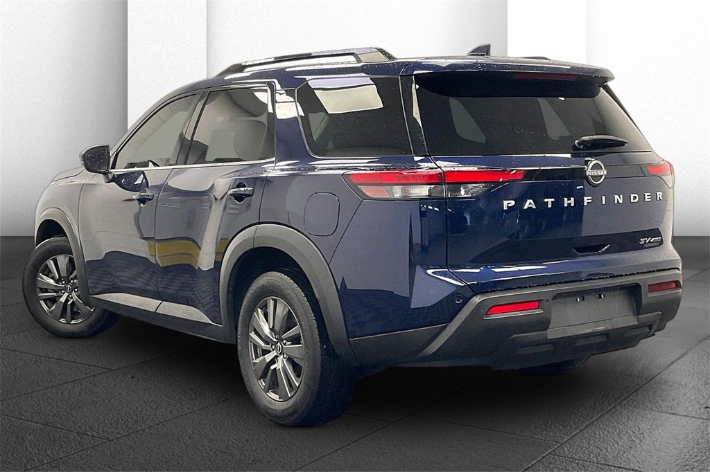 Certified 2024 Nissan Pathfinder SV image 8