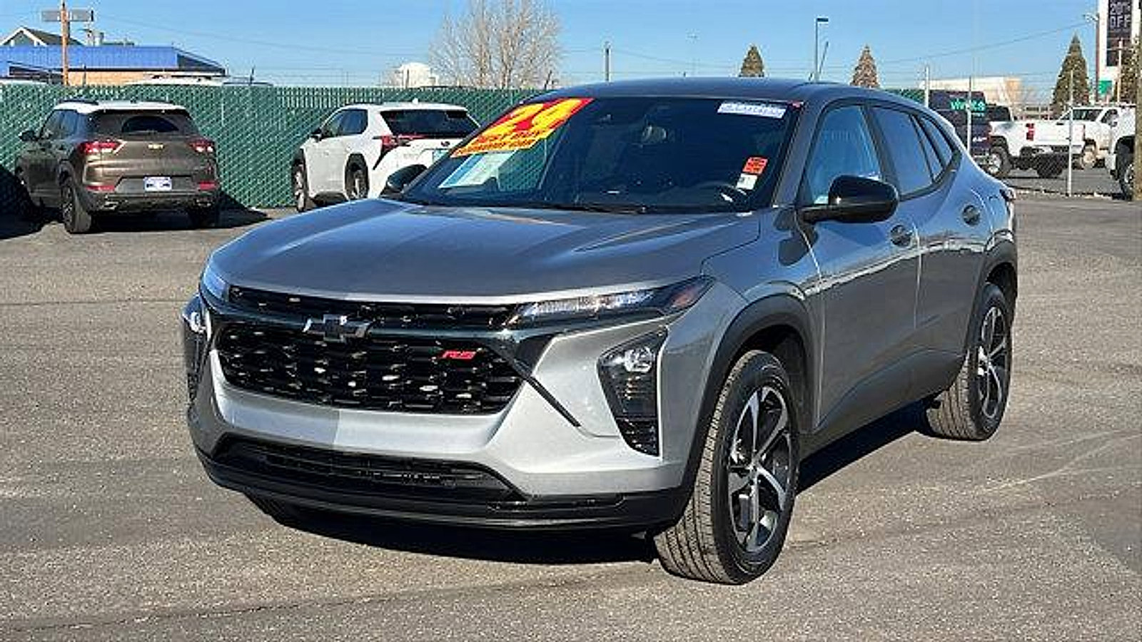 Certified 2024 Chevrolet Trax RS w/ Driver Confidence Package image 1