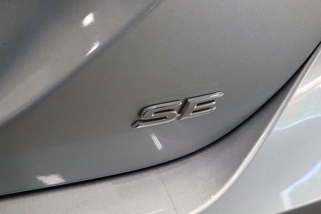 Used 2022 Toyota Camry SE image 39