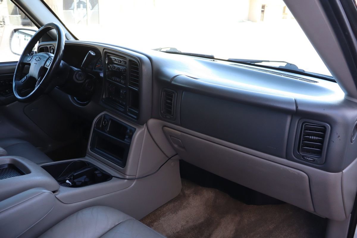 Used 2003 Chevrolet Tahoe LT image 17