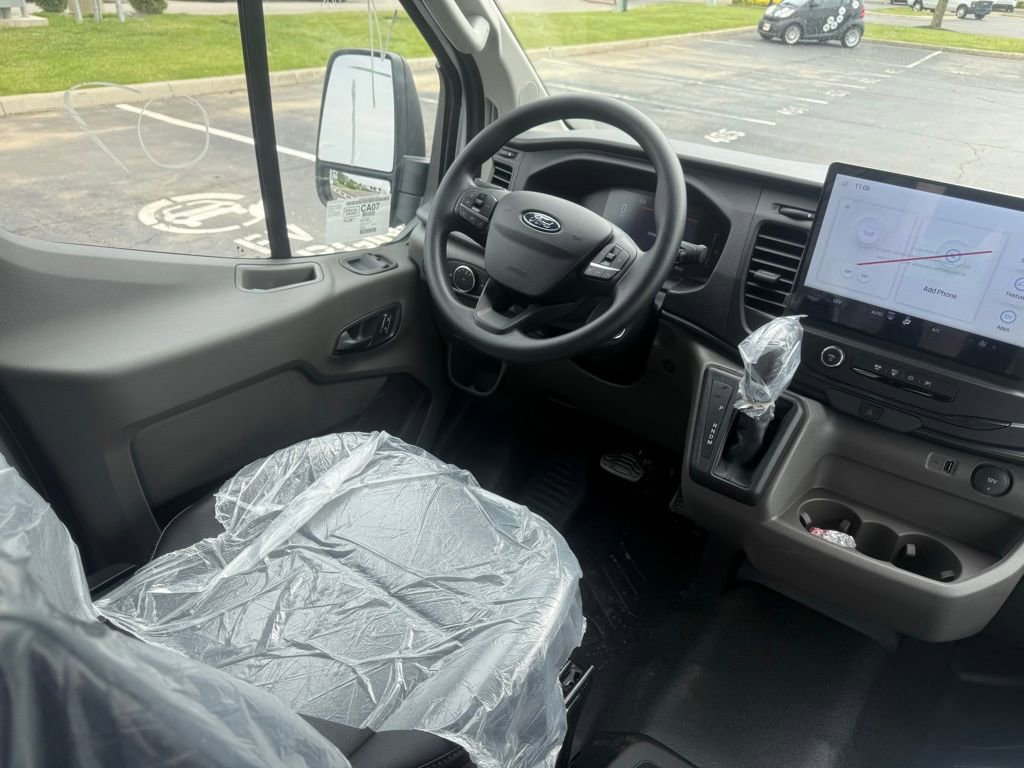New 2026 Ford Transit 250 Low Roof w/ Load Area Protection Package RWD image 39