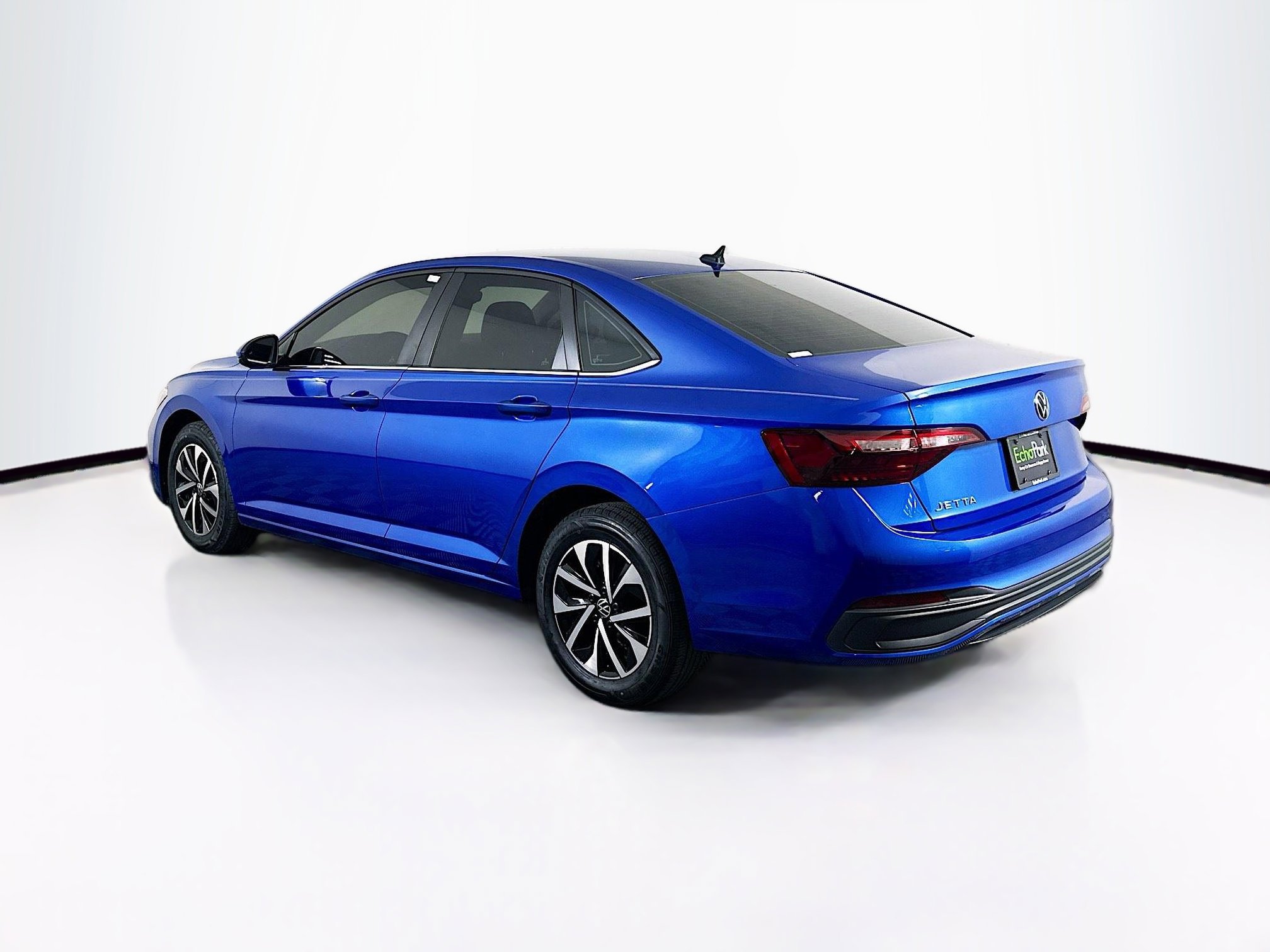 Used 2024 Volkswagen Jetta S image 5