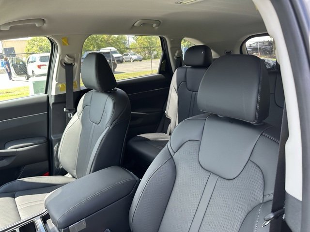 New 2025 Kia Sorento EX image 9