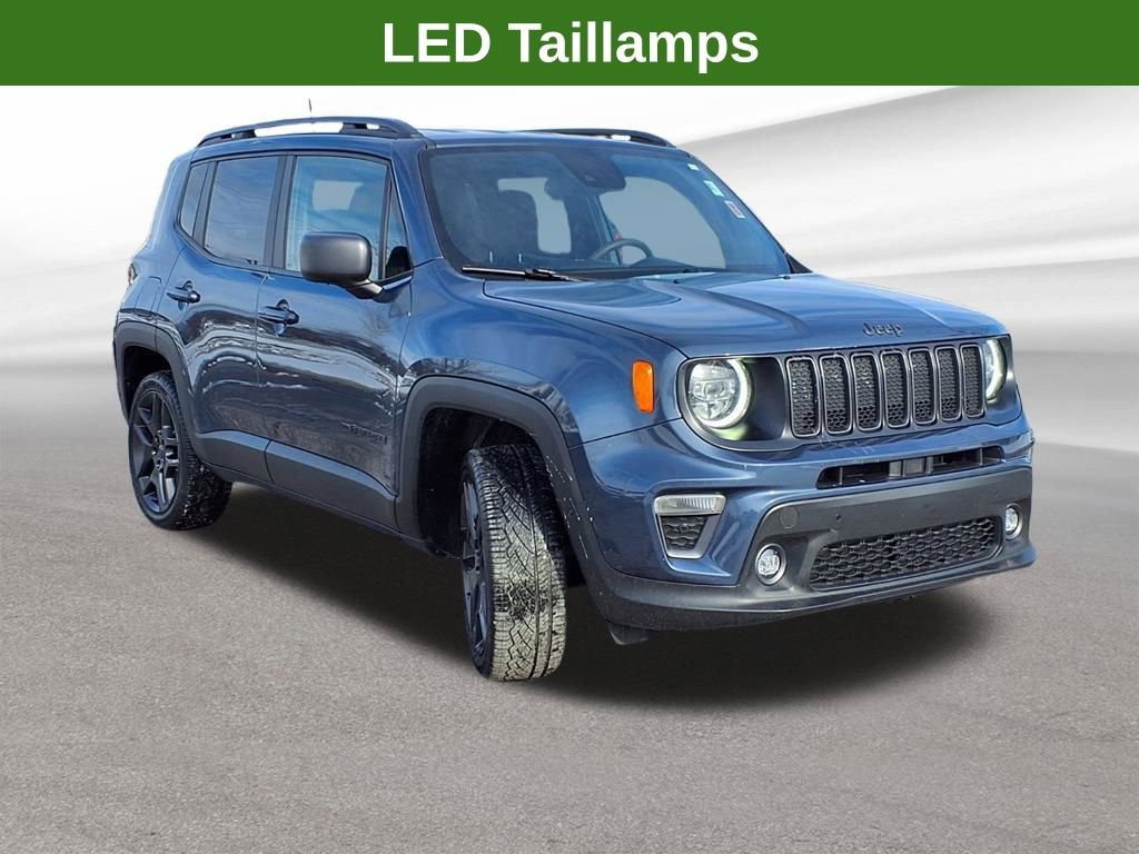 Used 2021 Jeep Renegade Latitude w/ Luxury Group II image 29