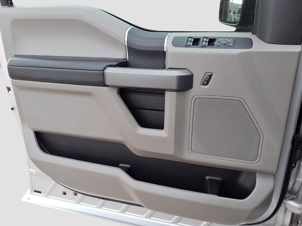 Used 2017 Ford F250 XLT w/ XLT Value Package image 26
