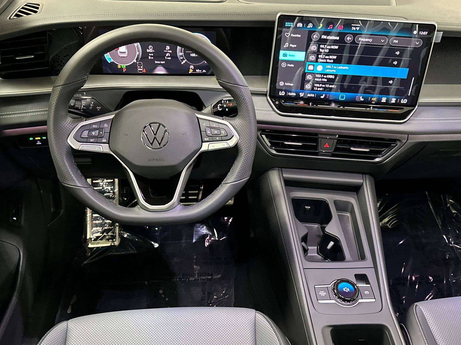 New 2026 Volkswagen Tiguan SE R-Line AWD/4WD image 13