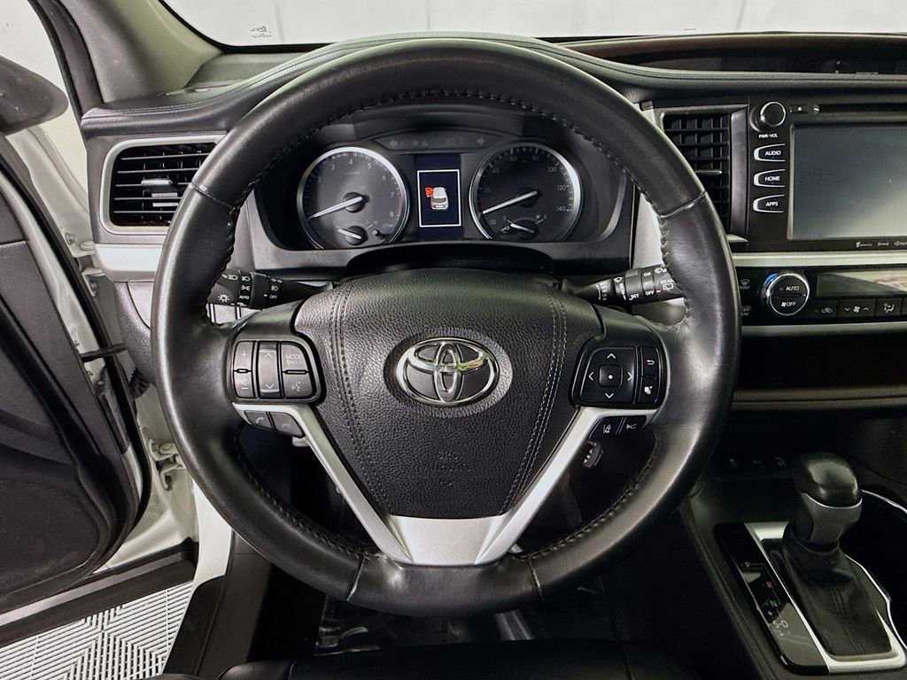 Certified 2019 Toyota Highlander XLE image 20
