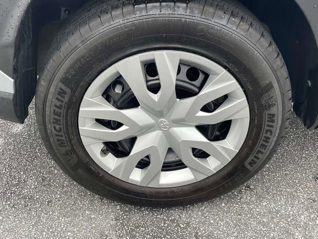 Used 2024 Toyota Corolla Cross L FWD image 15