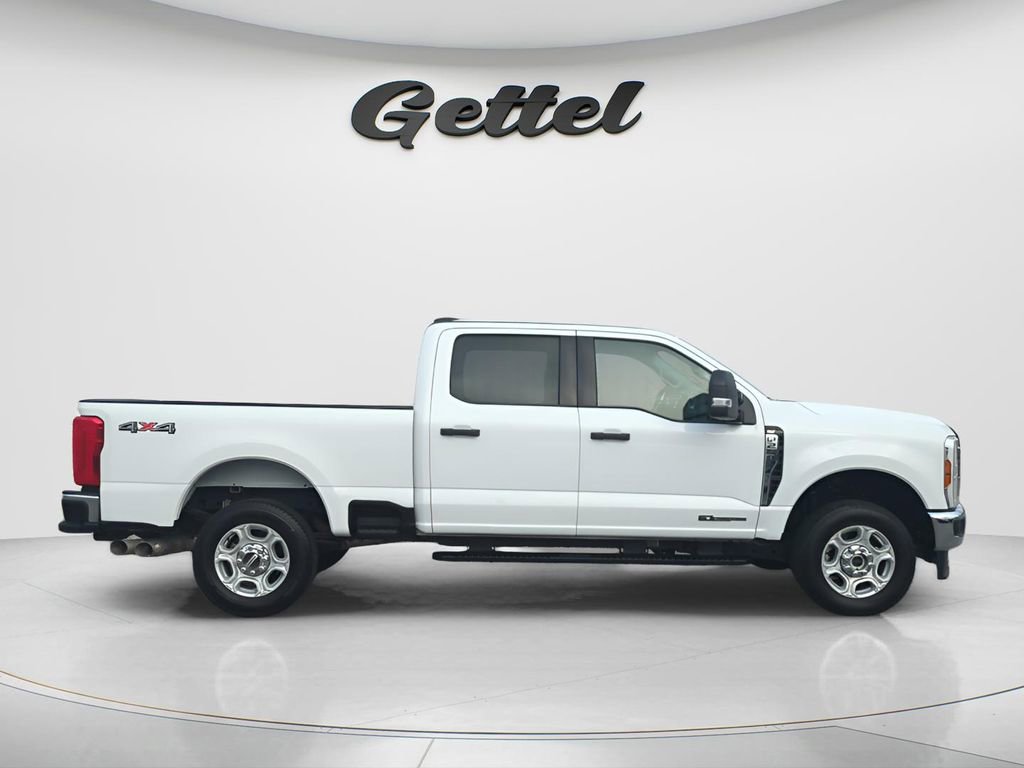 Used 2025 Ford F250 XLT image 3