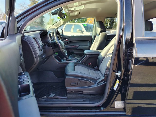 Used 2018 Chevrolet Colorado Z71 image 2