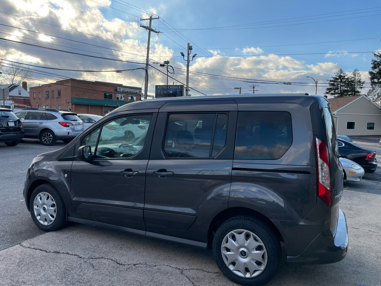 Used 2016 Ford Transit Connect XLT image 5