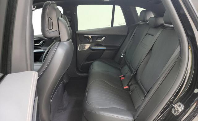 Used 2023 Mercedes-Benz EQE 500 4MATIC SUV image 11