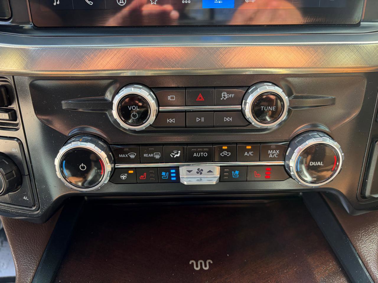 Used 2025 Ford F450 King Ranch w/ Chrome Package image 24