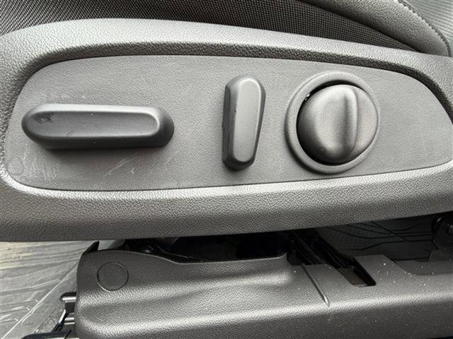 Certified 2024 Chevrolet Trax ACTIV w/ Sunroof Package image 15