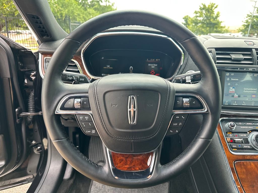 Used 2019 Lincoln Continental Select FWD image 19