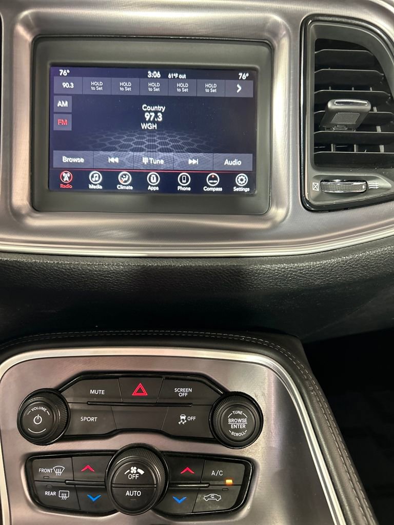 Used 2019 Dodge Challenger SXT w/ Blacktop Package image 15