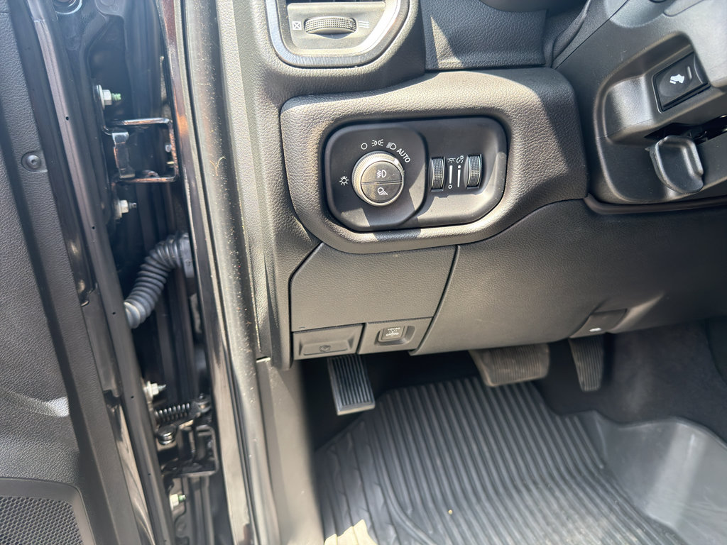 Used 2024 RAM 2500 Rebel AWD/4WD image 14