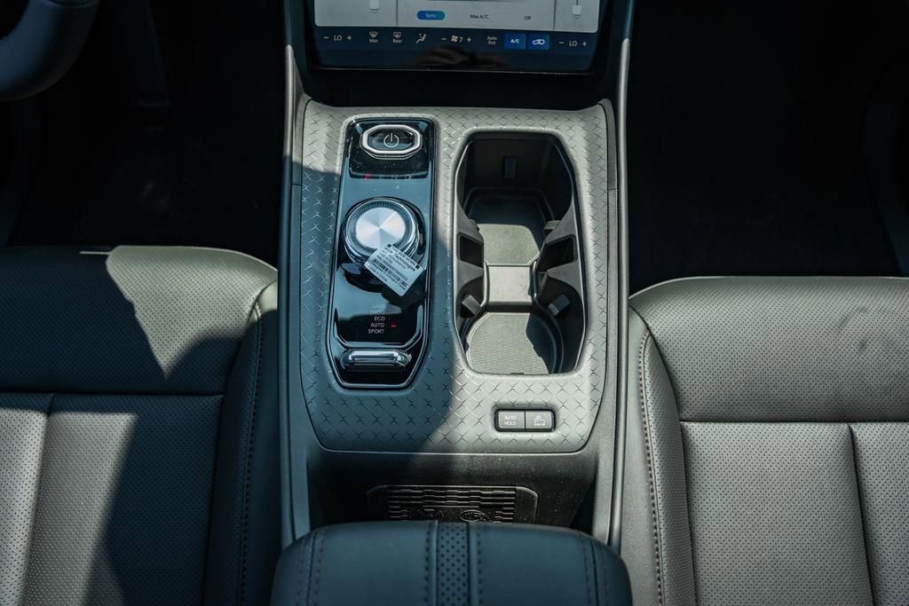 New 2025 Jeep Wagoneer S Limited AWD/4WD image 30