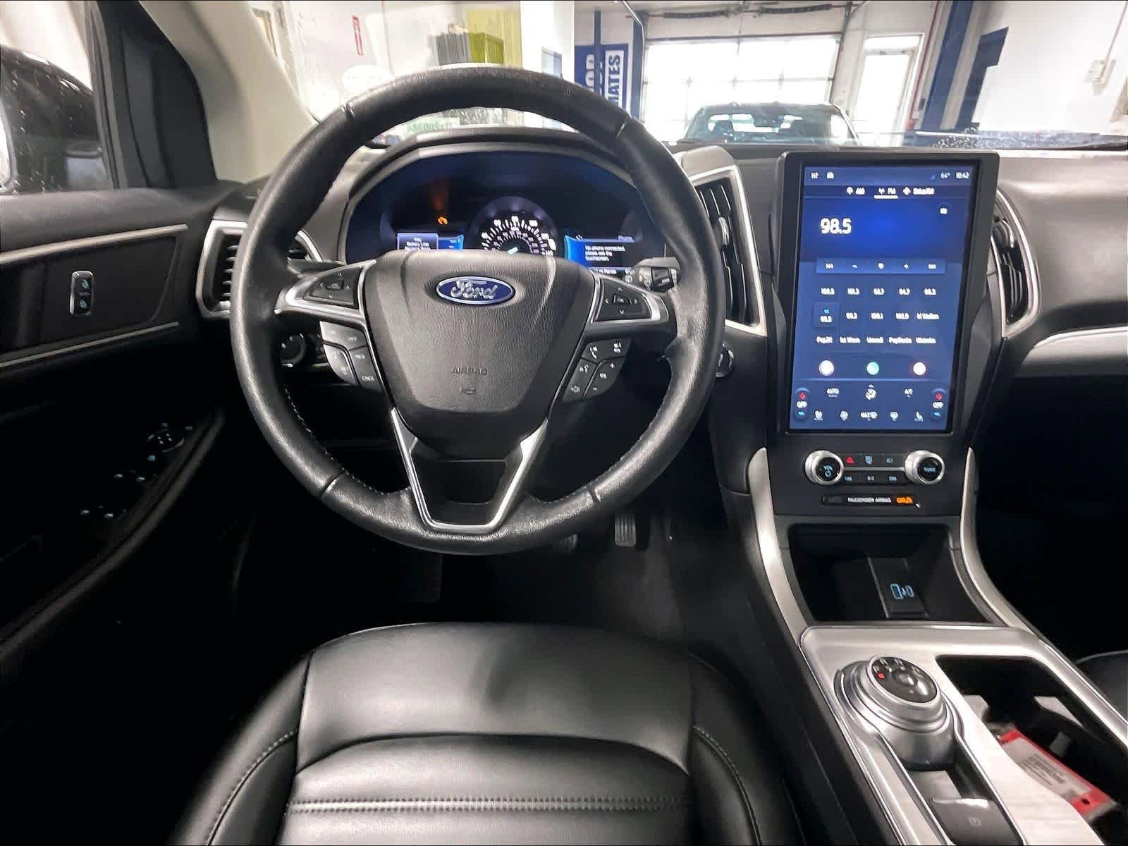 Used 2022 Ford Edge SEL w/ Convenience Package AWD/4WD image 17
